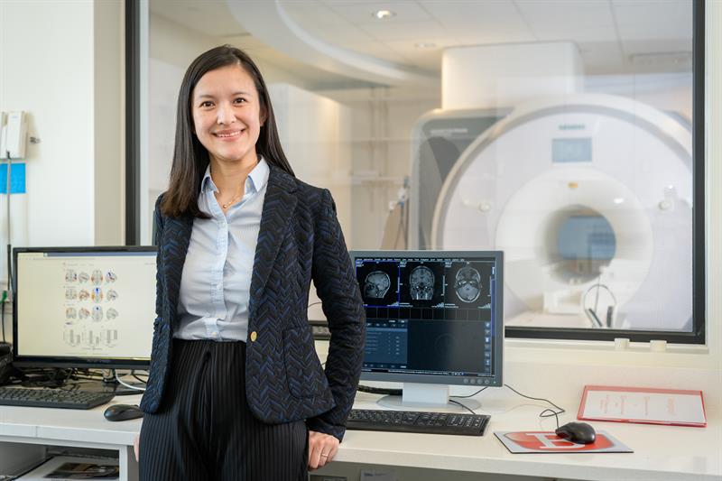 Zhenghan Qi operates CT machine